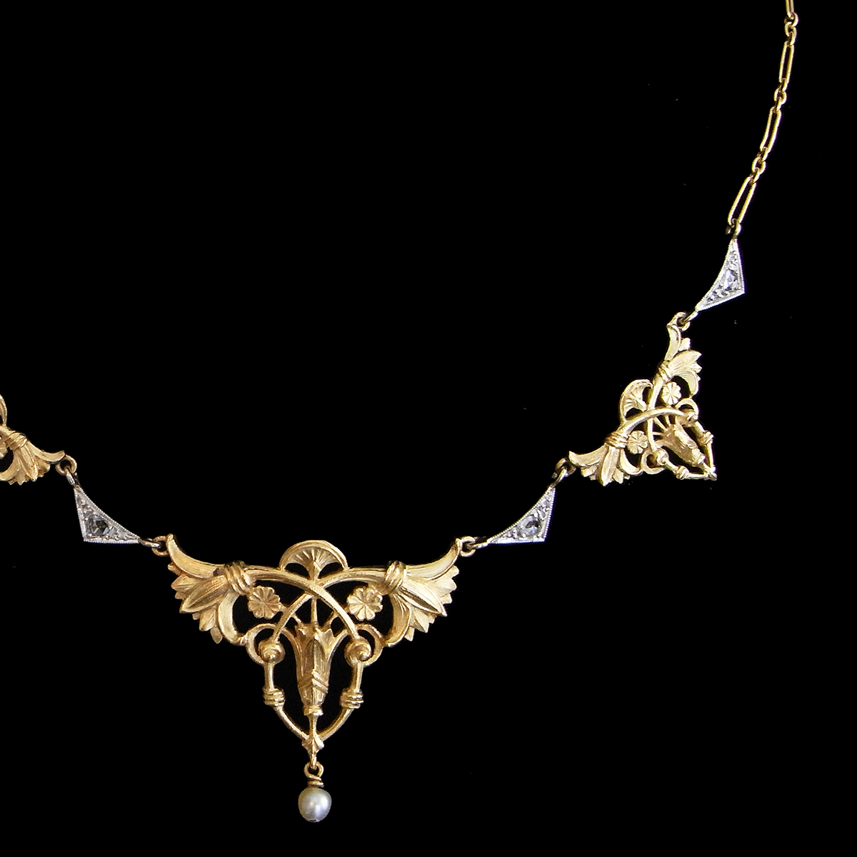 ローテュスの彫金細工ネックレス ダイヤモンド&天然真珠 アンティークジュエリー